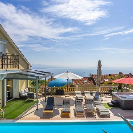 ヴィラ Marijana By Guide