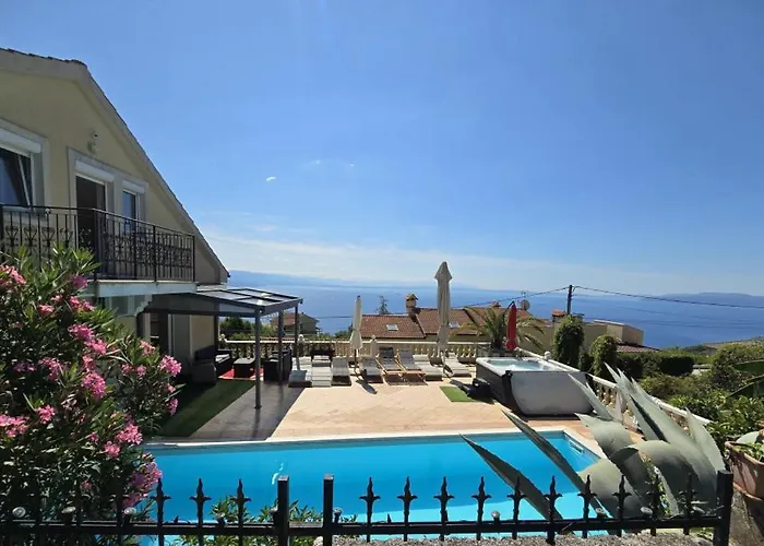 ヴィラ Marijana By Guide *