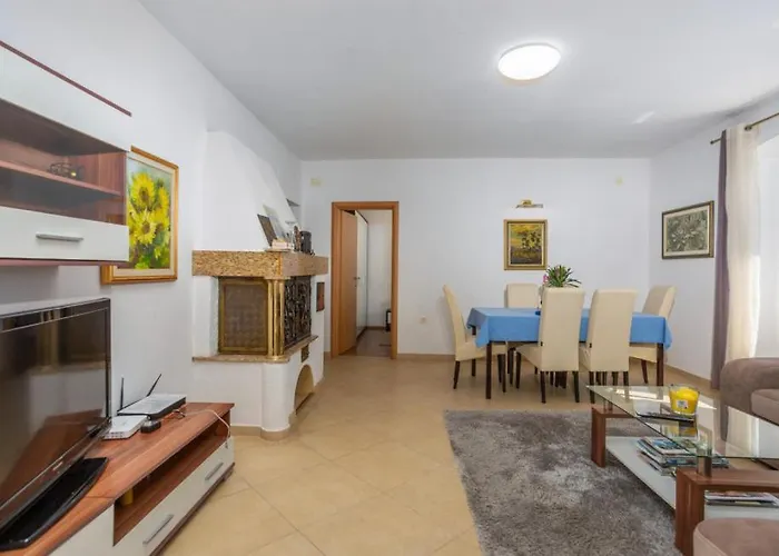 ヴィラ Marijana By Guide